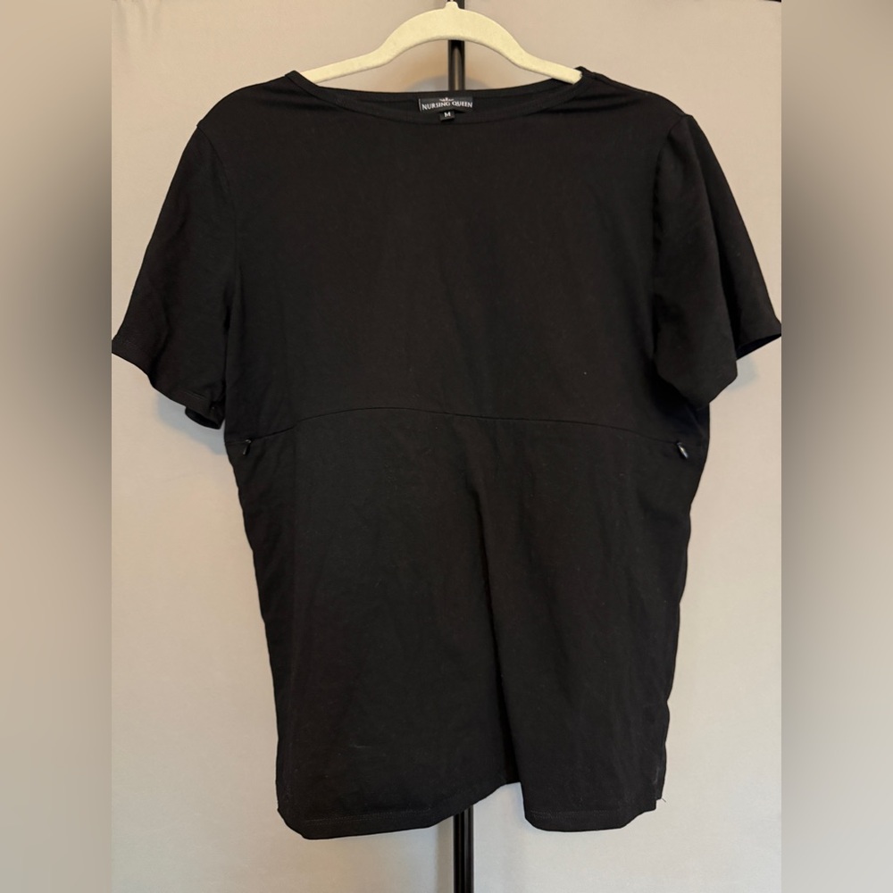 Nursing Queen Black Short Sleeve Nursing Tee - Size M